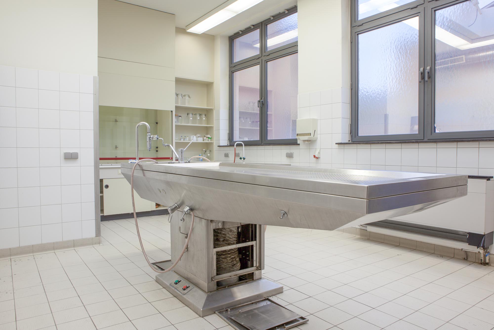 Autopsy table from Propath | Inter Instrument